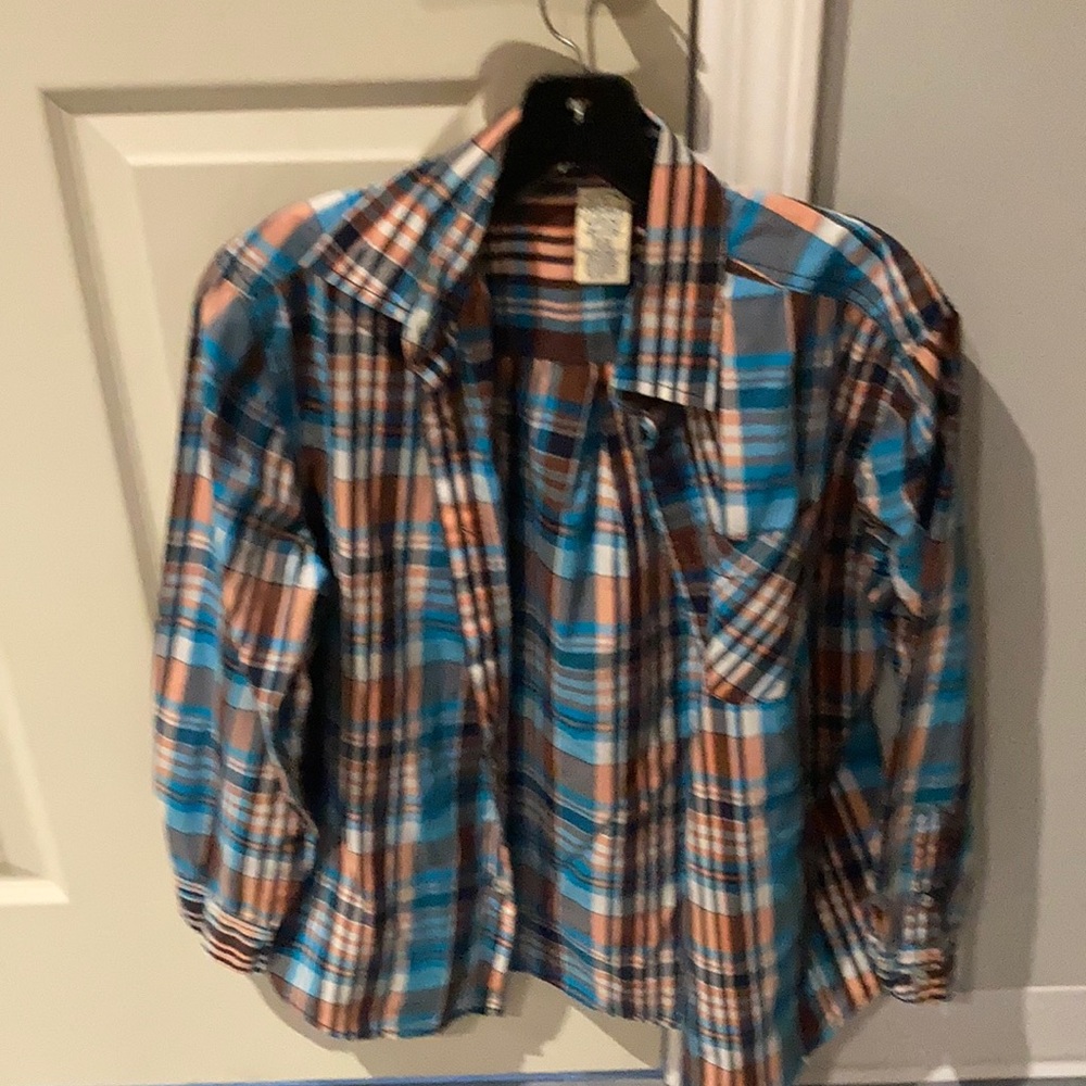 A Faded glory shirt size 14-16